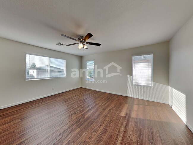 Building Photo - 40600 N Jay Ln