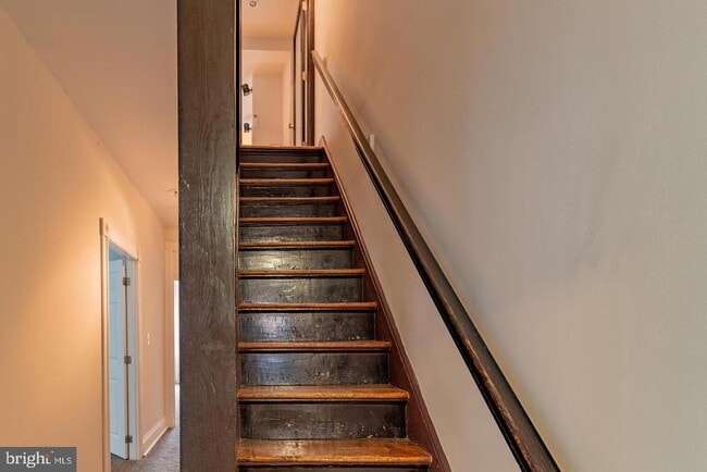 Building Photo - 1459 Chapin St NW