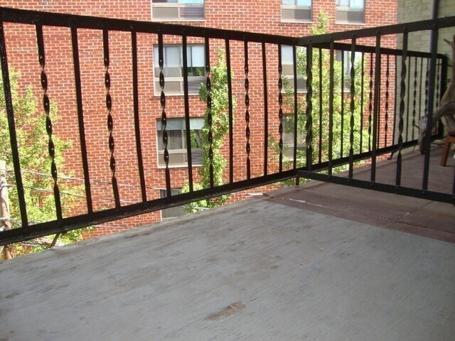 Building Photo - 29 Mount Hood Rd