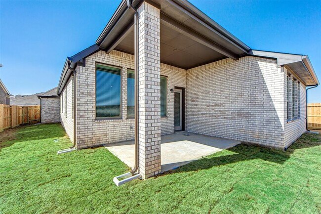 Building Photo - 2131 Wisteria Cove Dr