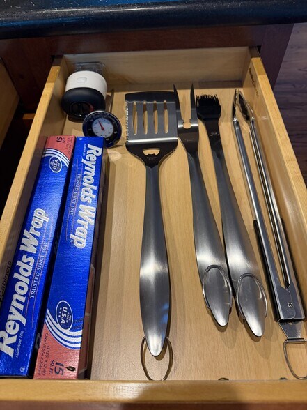 Building Photo - 5810 Darling St