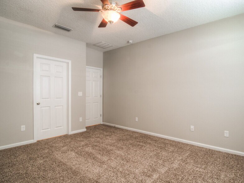 Building Photo - 16380 Bamboo Bluff Ct