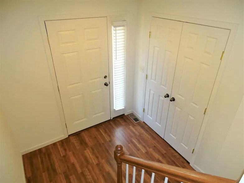 Building Photo - 181 Linda Sue Ln