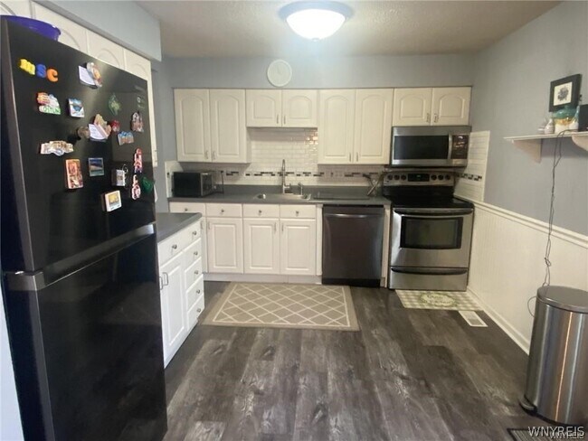 Building Photo - 36 Altair Dr