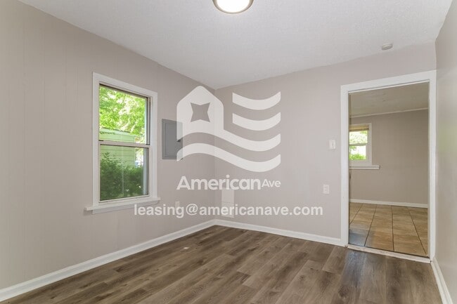 Building Photo - 127 Grether Ave