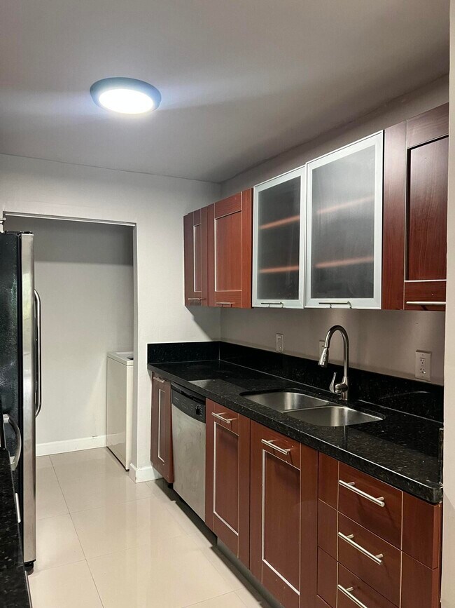 Building Photo - 8789 NW 39th St