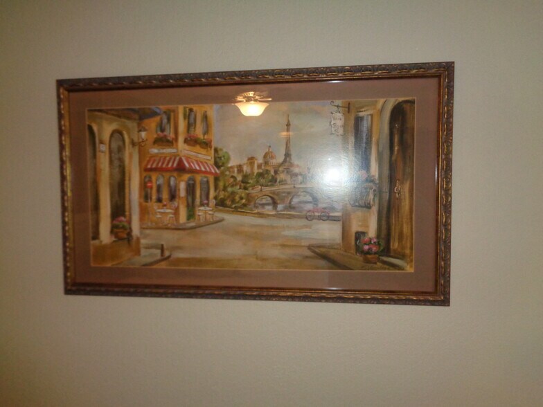 Building Photo - 9965 SW 170th Ave