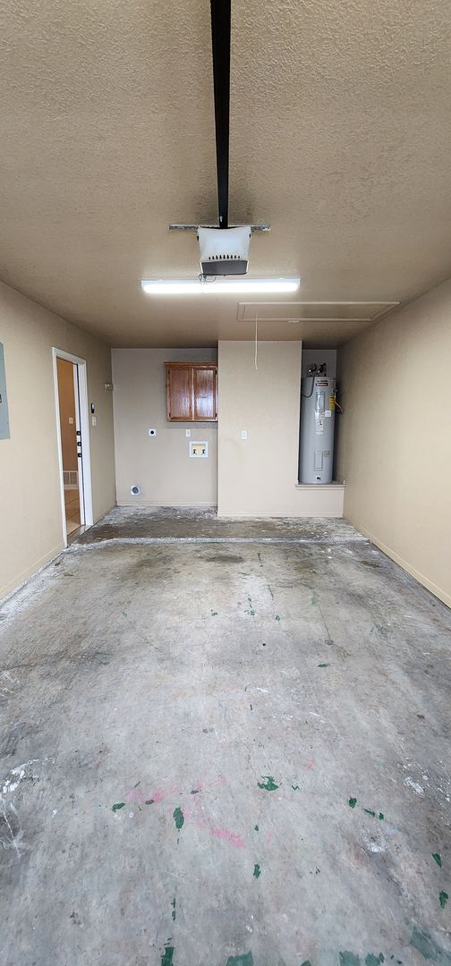 Building Photo - Beautiful 3bed/2bath Duplex near Clear Cre...