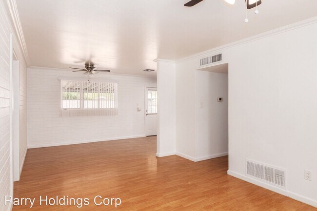 Building Photo - 3 br, 1 bath House - 2614 N 40th Drive