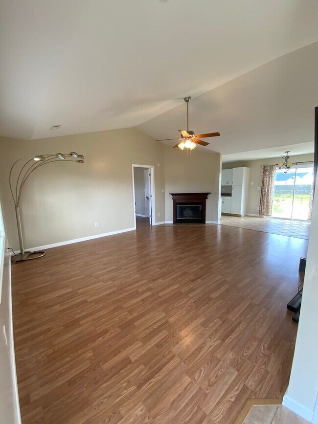 Building Photo - Welcome to Foxtrace!