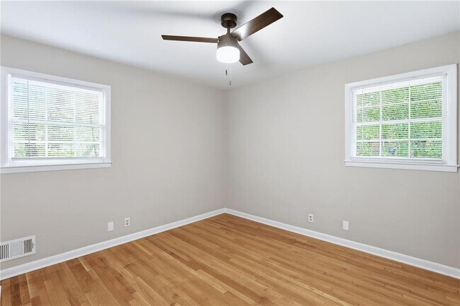 Building Photo - 4411 Langdon Dr