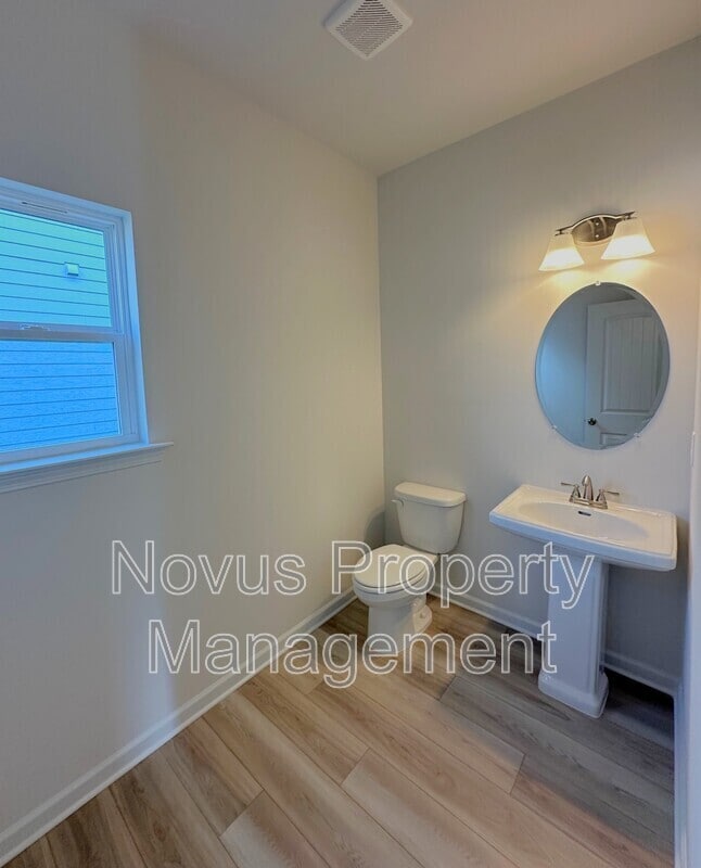 Building Photo - 206 Asher Dr