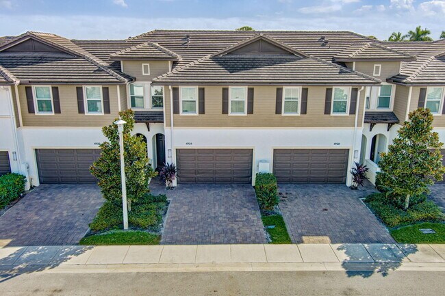 Building Photo - 4924 Pointe Midtown Way