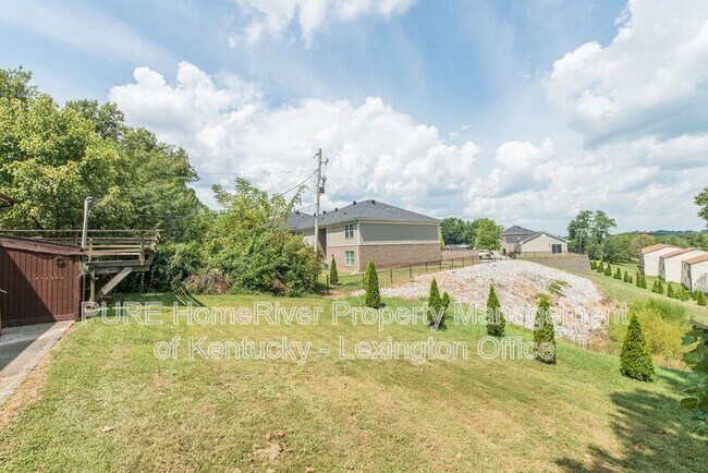 Building Photo - 141 Centennial Dr