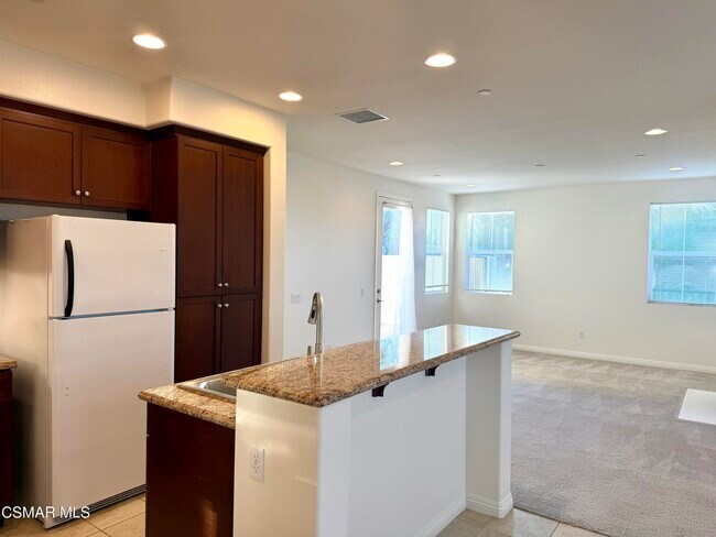 Building Photo - 62 Secret Hollow Ln