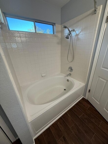 Building Photo - 612 Blair Ave