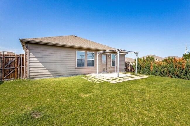Building Photo - 1101 Rainer Dr