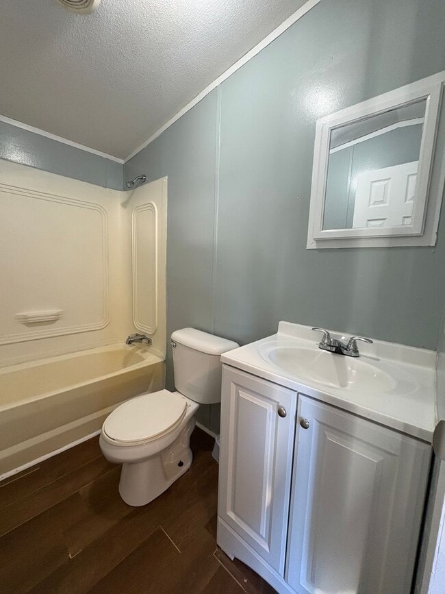 Building Photo - 2 Bedroom/ 1 Bathroom Mobile Home in Willo...