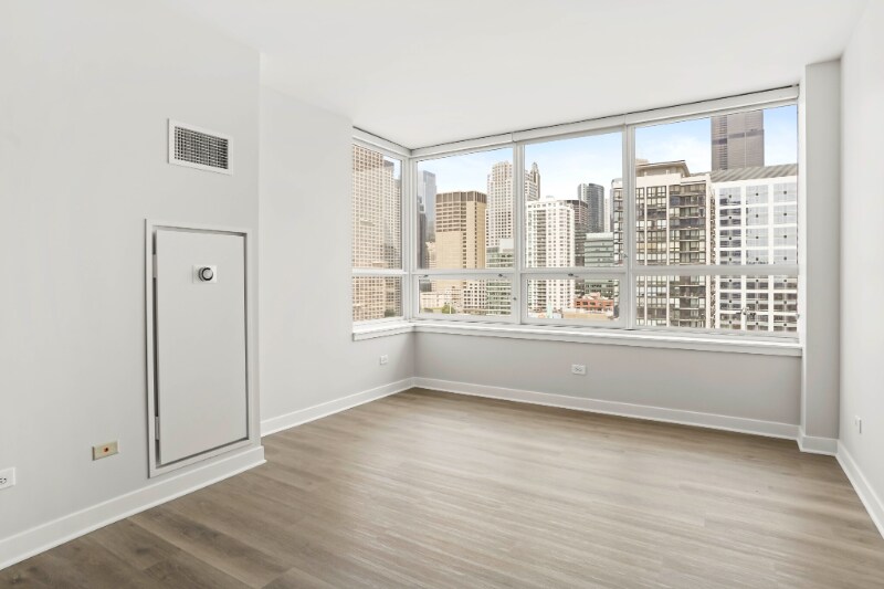 Building Photo - 781 W Adams St