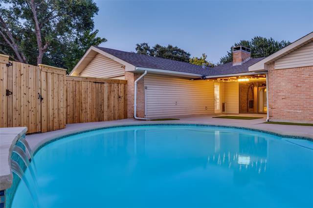 Building Photo - 12311 Cedar Bend Dr