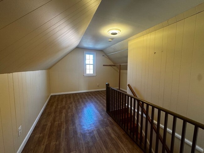 Building Photo - Beautiful and Spacious 4BD 2BA Single-Family Home in Arlington Heights