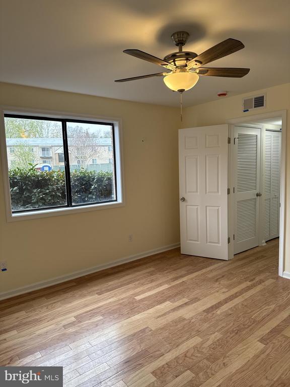 Building Photo - 2754 Hollywood Rd