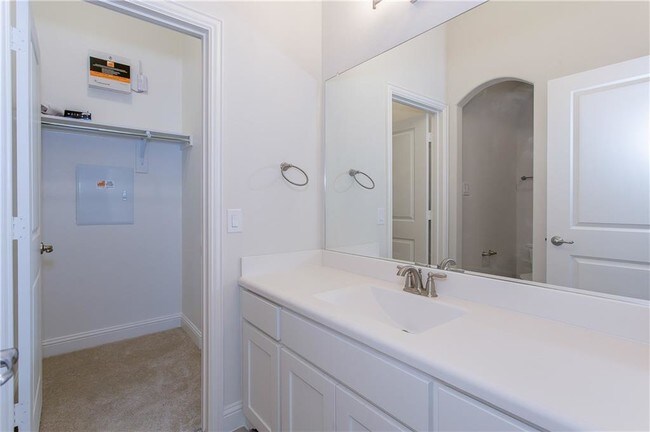 Building Photo - 14800 Kemps Landing