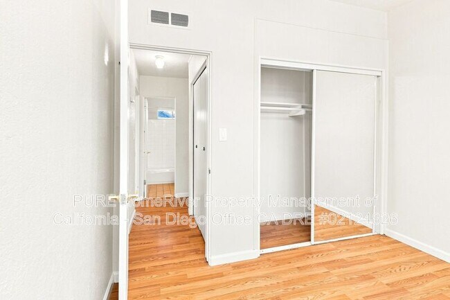 Building Photo - 1066 Cuyamaca Ave