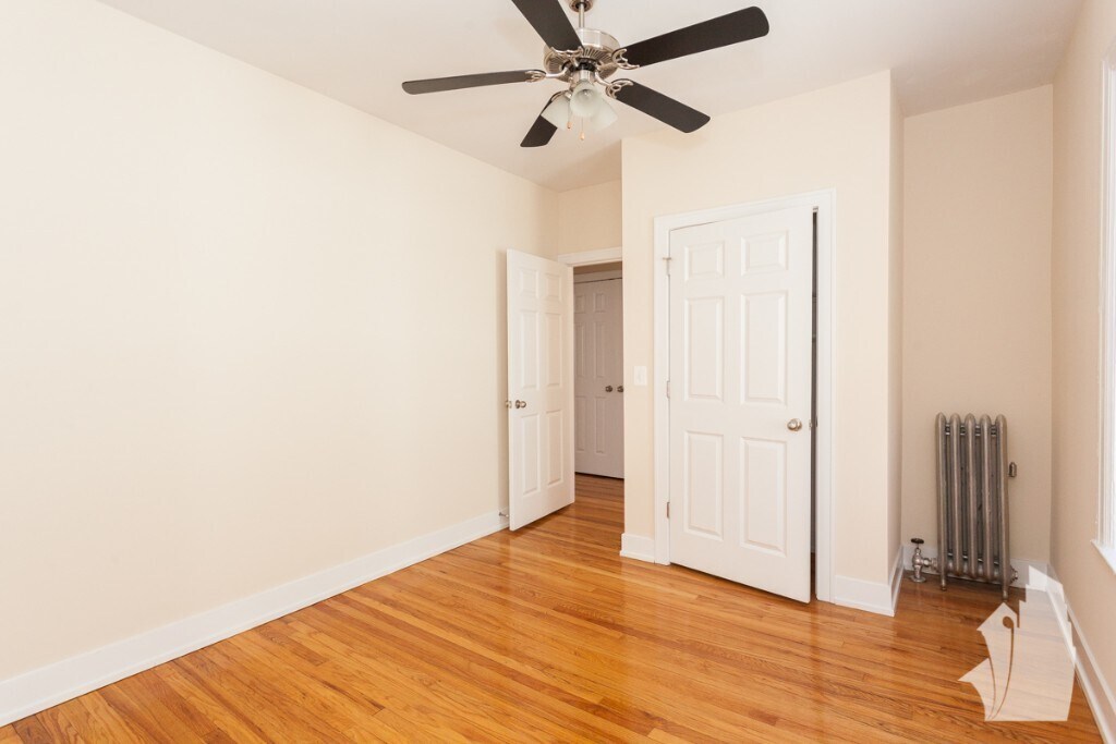 Building Photo - 4841 N Wolcott Ave