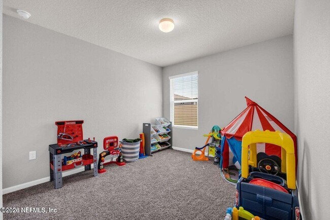 Building Photo - 2461 Oak Stream Dr