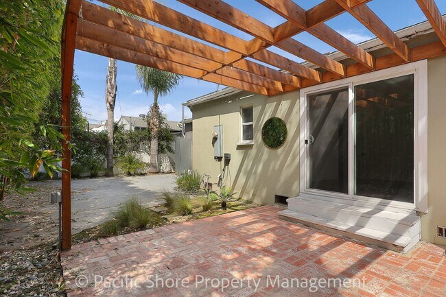 Building Photo - Stunning Picfair Village Home with Private Backyard Oasis & Modern Upgrades