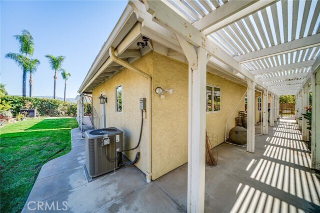 Building Photo - 5500 Vía Dianza