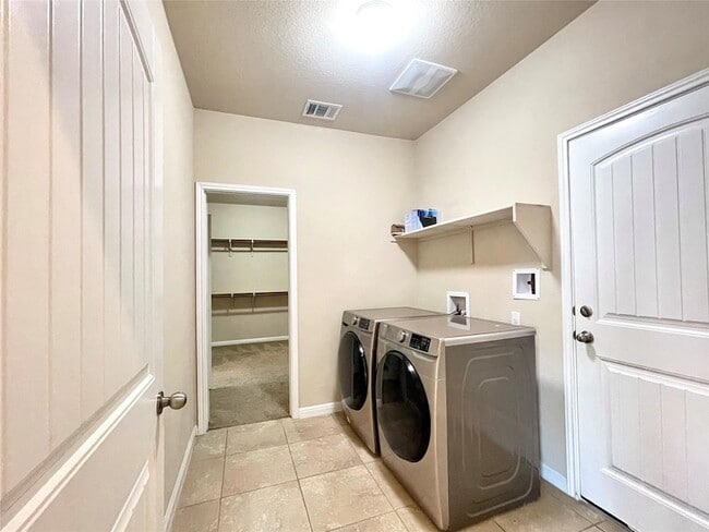 Building Photo - 16412 Vescovo Ln