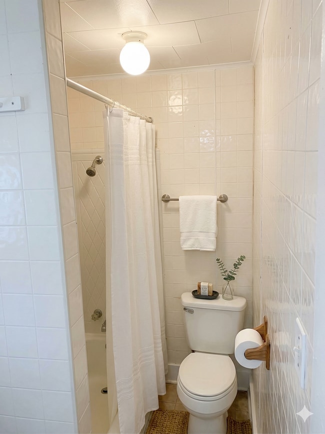 Building Photo - Charming 2bd 1ba Close to the Downtown Durant