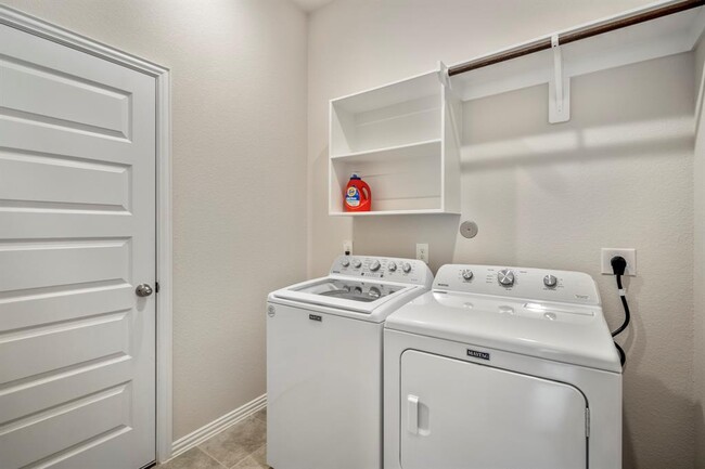 Building Photo - 202 Butterfly Orchid Ct