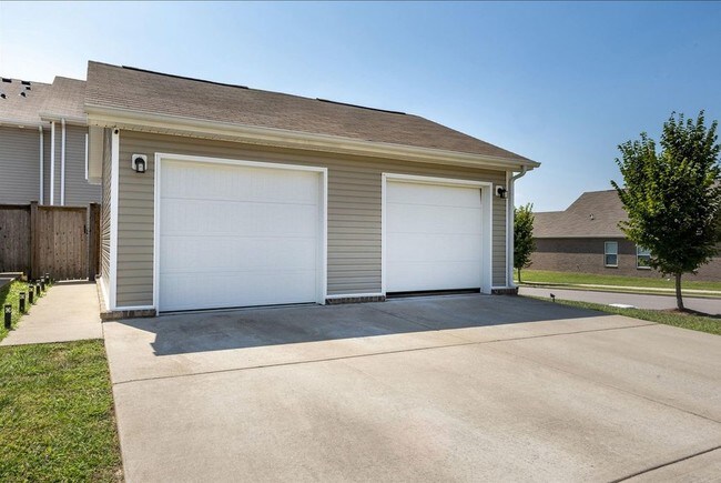 One car garage - 2040 Hickory Brook Dr