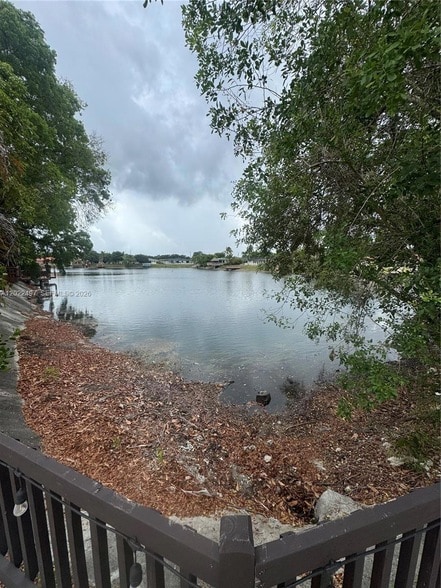 Building Photo - 13932 Kendale Lakes Dr