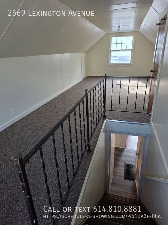 Building Photo - 2569 Lexington Ave