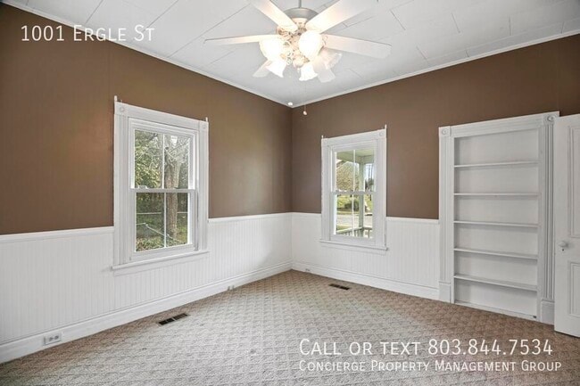 Building Photo - 1001 Ergle St