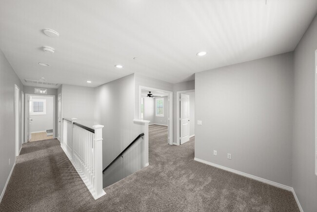 Building Photo - 37749 Fiesta Flower St