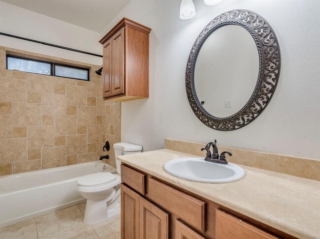 Building Photo - 10804 Wildwood Cir