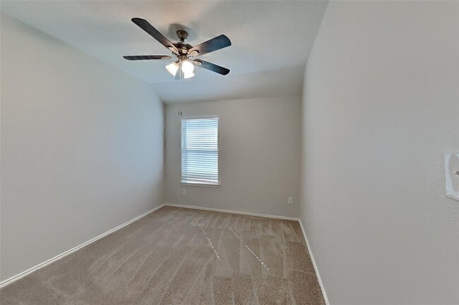Building Photo - 21414 Mission Falls Dr