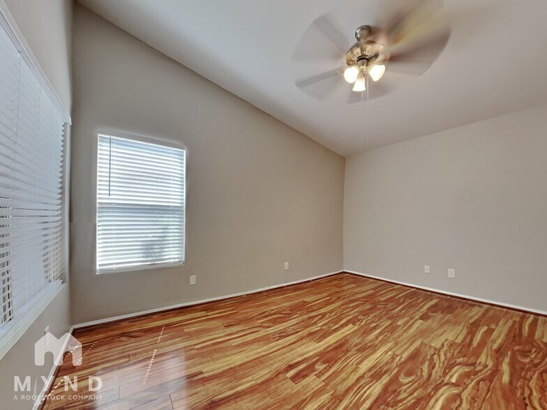 Building Photo - 19153 N 75th Dr