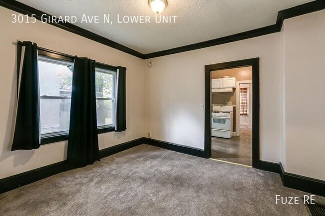 Building Photo - 3015 N Girard Ave