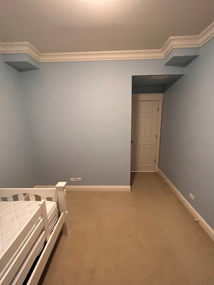 3rd Bedroom - 2042 N Racine Ave