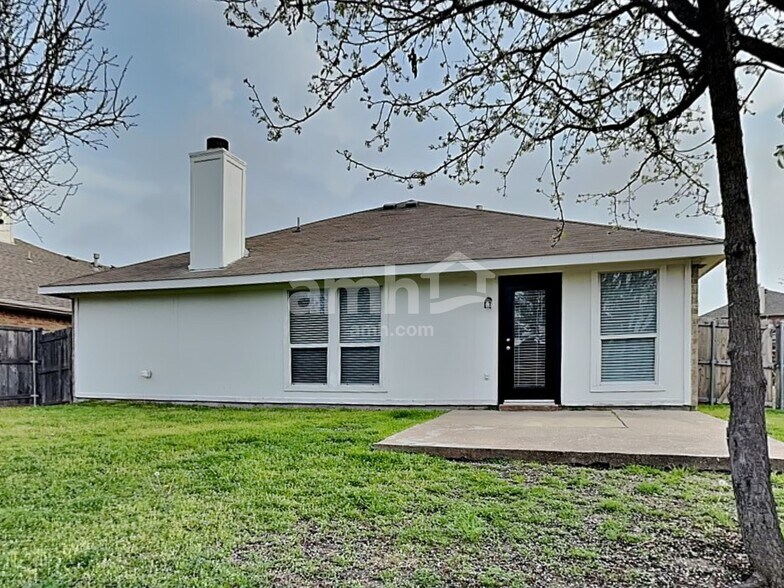 Building Photo - 313 Highland Valley Ct