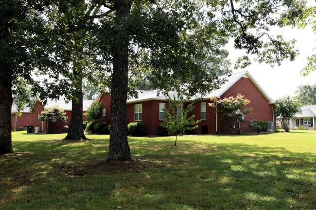 Building Photo - 19 Antietam Dr