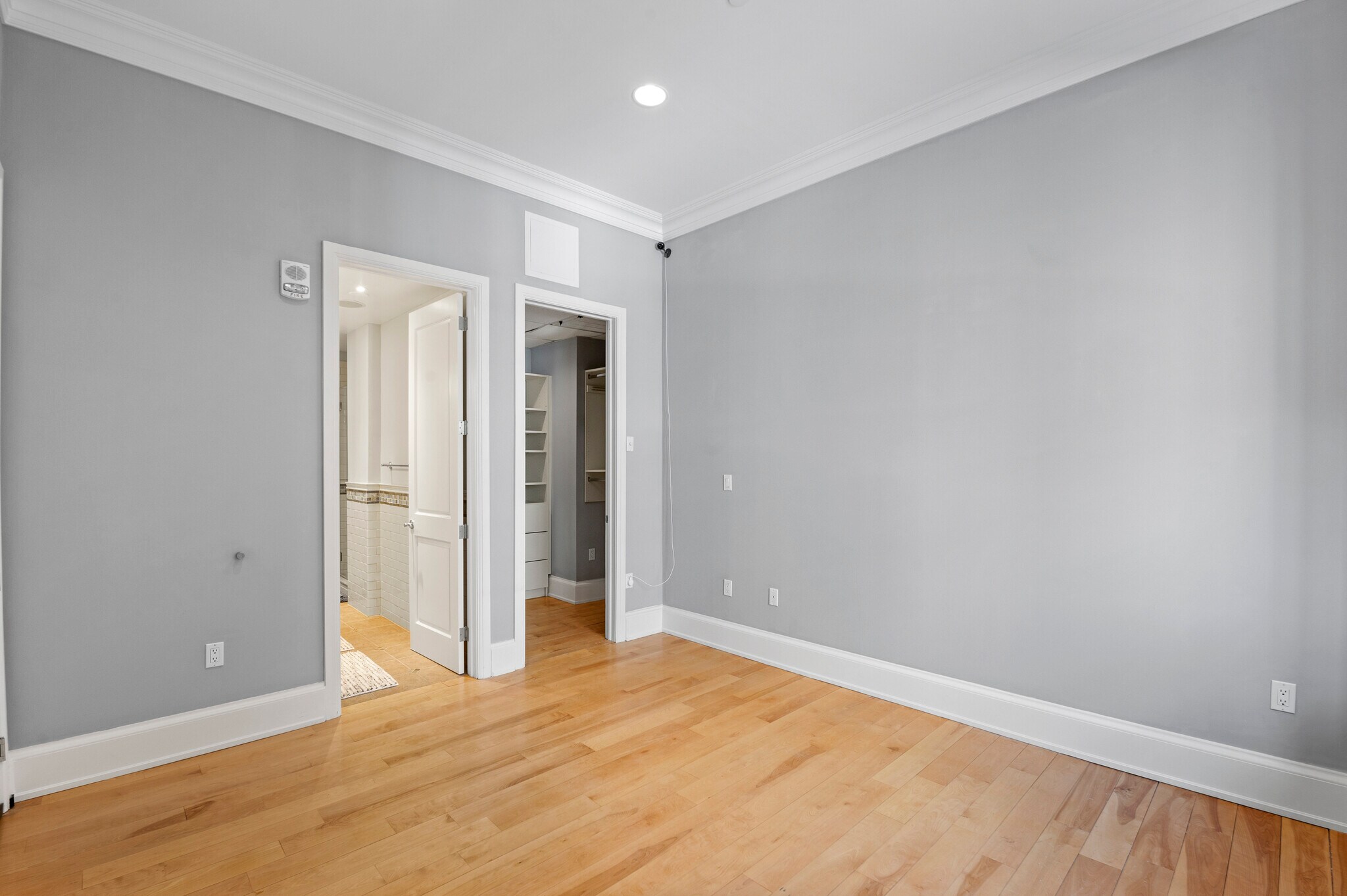 Building Photo - 421 Chestnut St