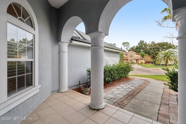 Building Photo - 10008 Sifton Ct