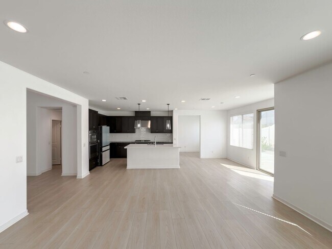 Building Photo - Newer Construction, Exquisite 4 Bedroom + ...